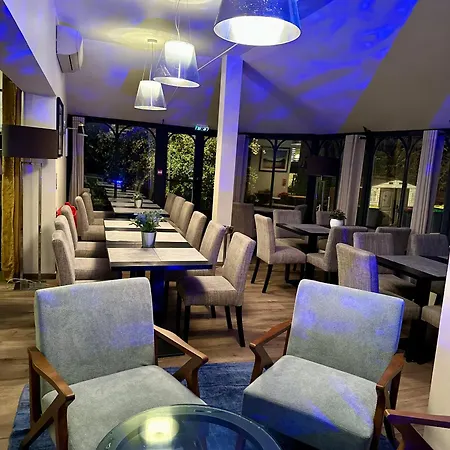 Hotel Acadie Orly Morangis 3*
