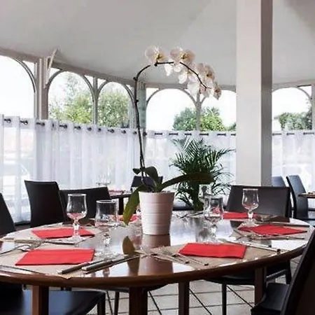 Hotel Acadie Orly Morangis 3*