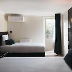 Otel Brit Confort Orly