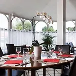 Hotel Brit Confort Orly 3*