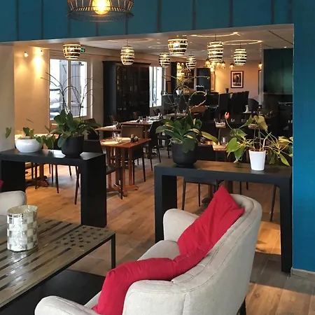 Brit Confort Orly 3*