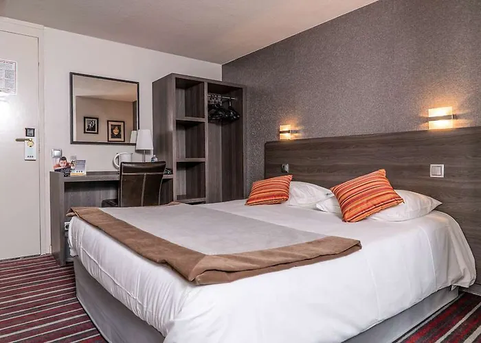Hotel Brit Confort Orly